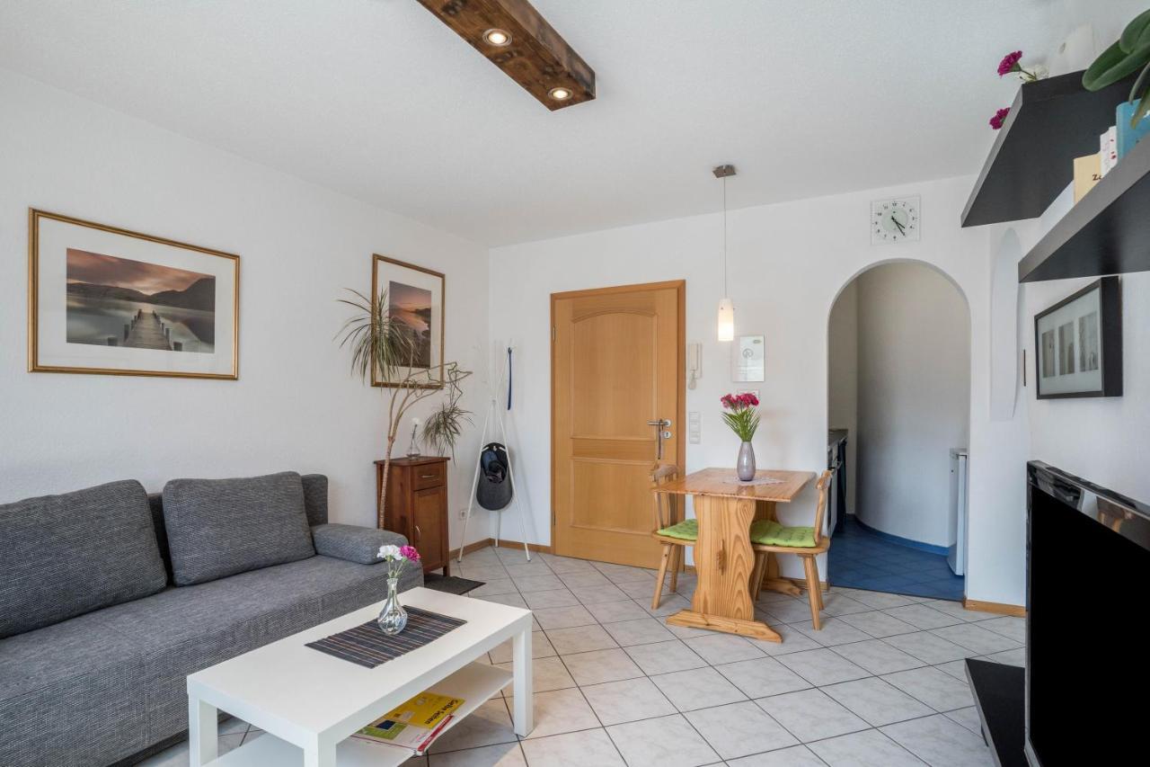 Ferienwohnung Schlaefer คัปเพล-กราเฟินเฮาเซน ภายนอก รูปภาพ