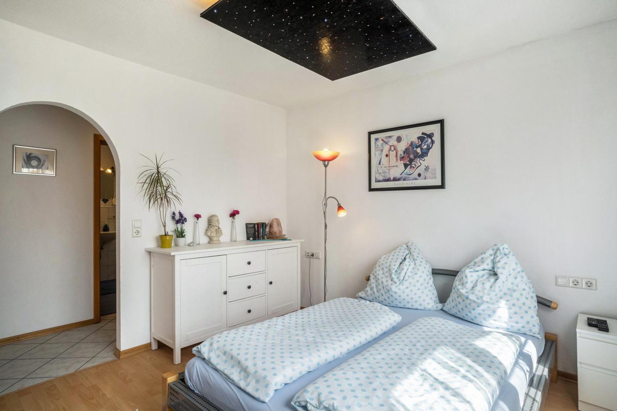 Ferienwohnung Schlaefer คัปเพล-กราเฟินเฮาเซน ภายนอก รูปภาพ